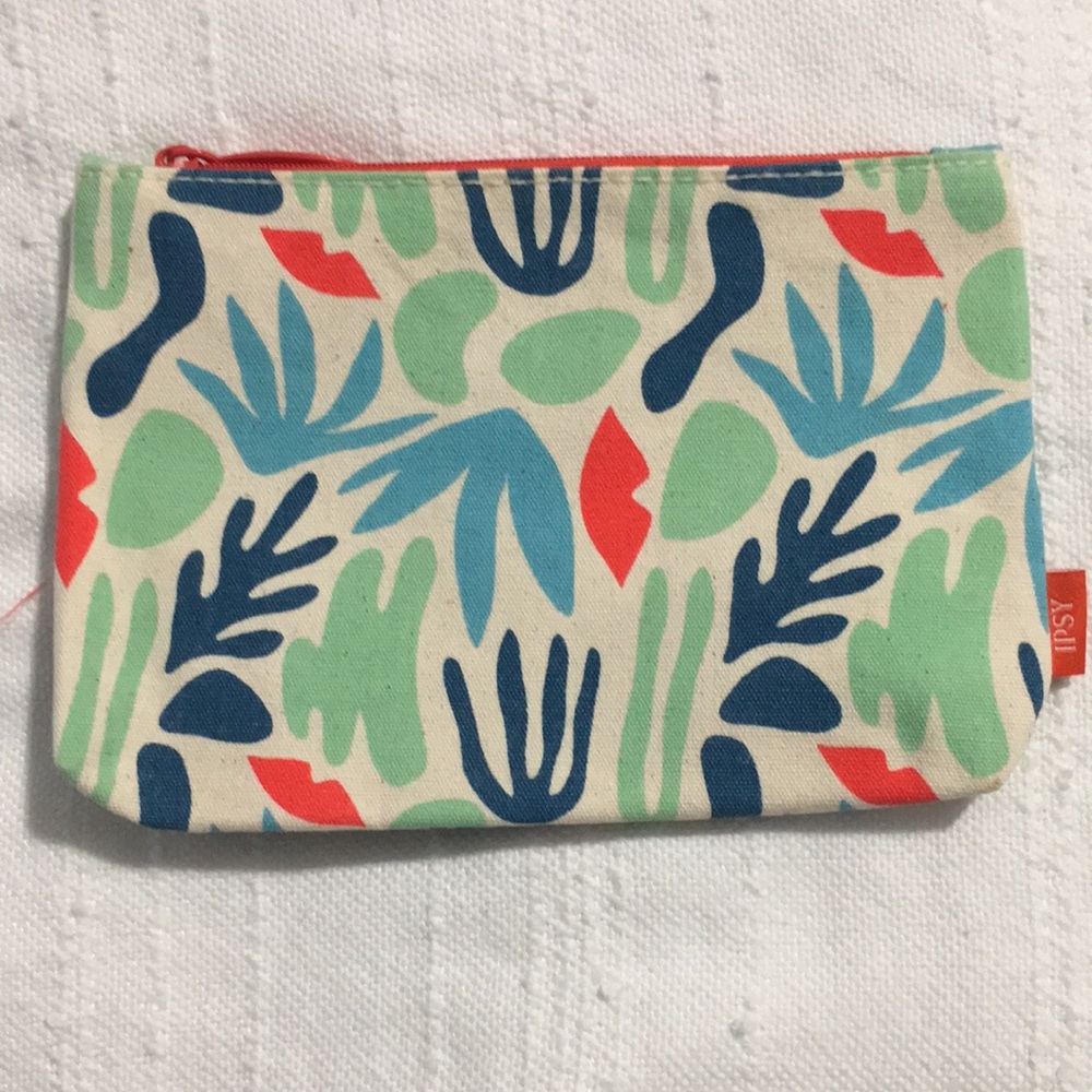 Bushbalm Dark Spot Oil with Makeup Bag - Picture 3 of 3